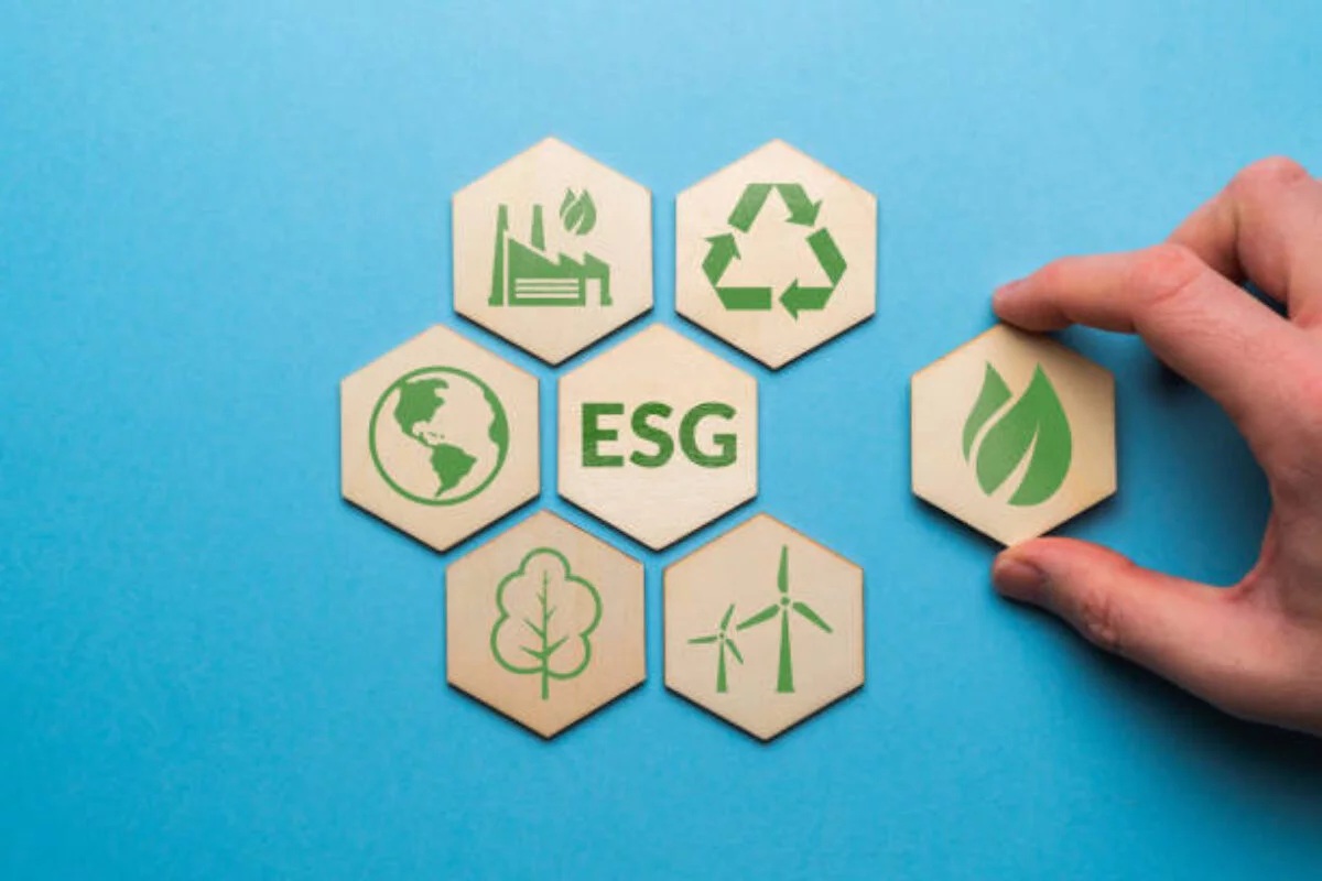 ESG Investing in 2025: Latest Trends, Risks, and Regulatory Updates